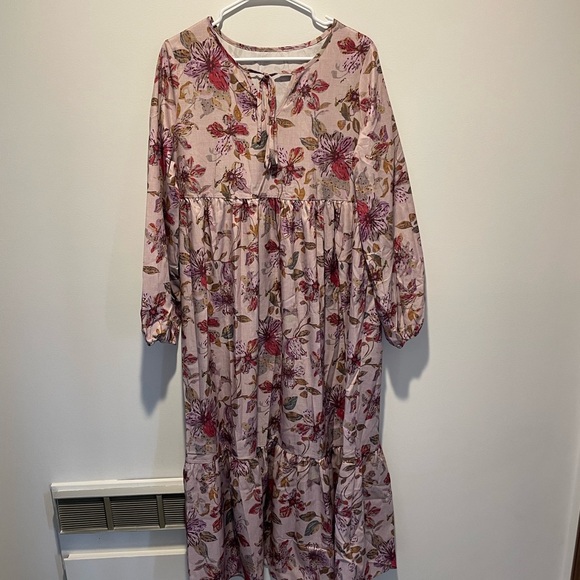 Emery Rose Patchwork Floral Print Long Sleeve Dress Ruffle Trim Size Medium NWT - Picture 1 of 6